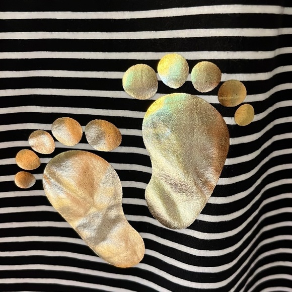 Violet & Ruby maternity top. Short sleeved, black & white stripes. Size L NWT - Picture 4 of 6